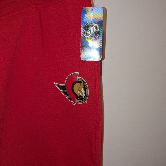 Jogging Pants - Picture 2 of 3